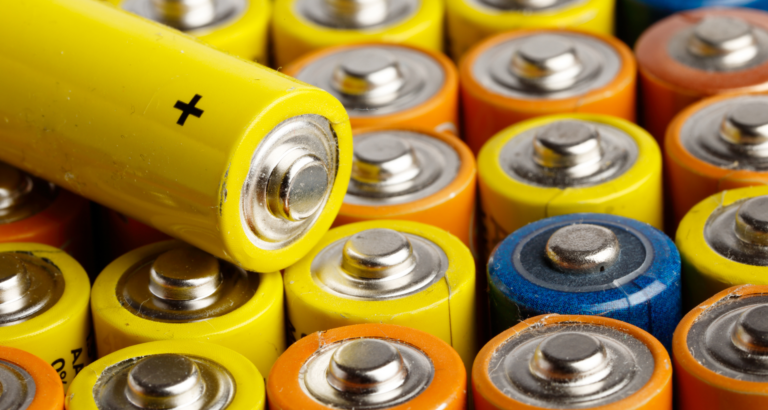 Pilhas Alcalinas_ Composição, Funcionamento e Benefícios